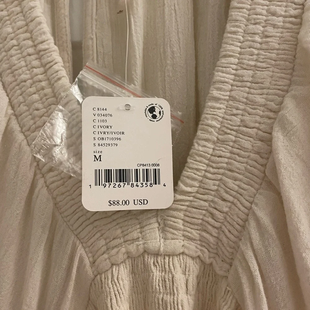 Chic Ivory V-Neck Dress - Picture 2 of 4